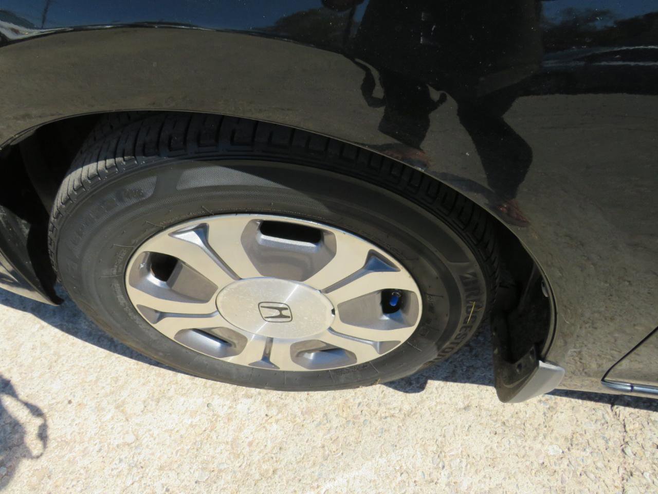 Used 2012 Honda Civic CVT AT-PZEV with Leather image 31