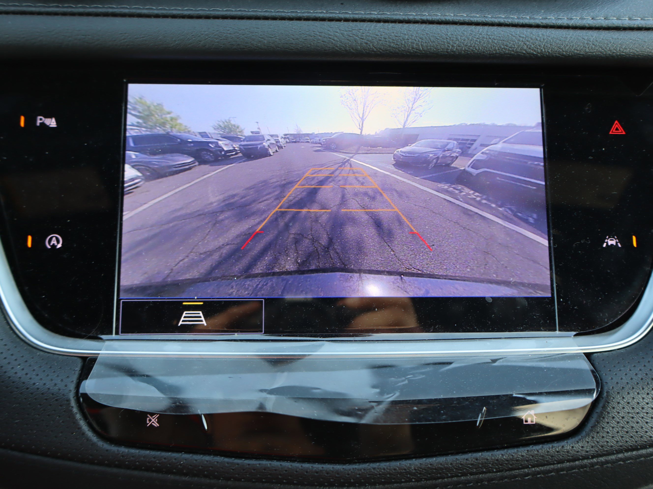 Used 2025 Cadillac XT6 Luxury image 27