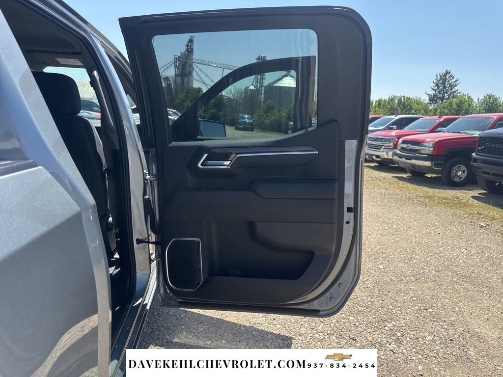 Used 2026 Chevrolet Silverado 1500 LT AWD/4WD image 23