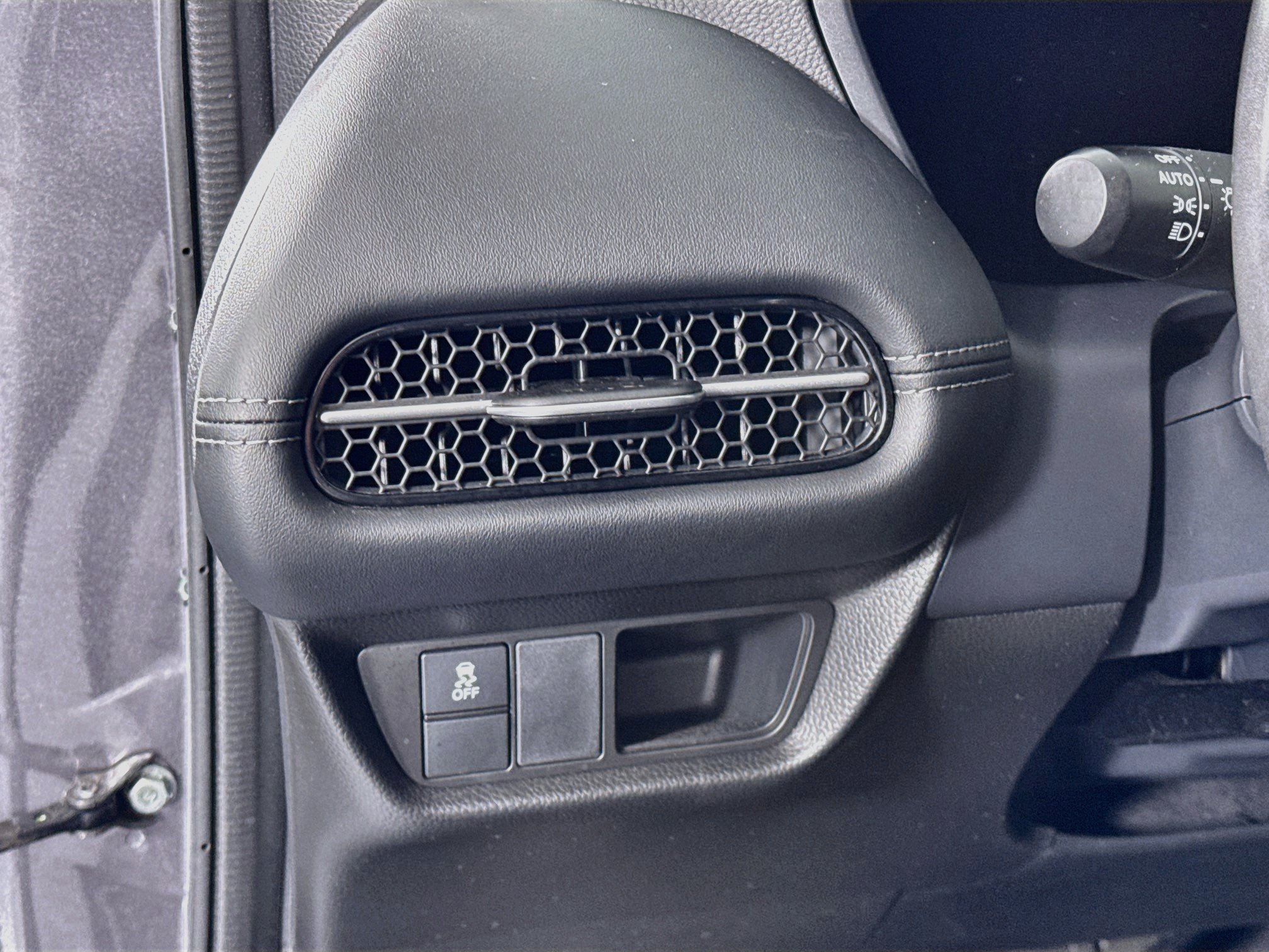 Certified 2024 Honda HR-V EX-L image 10