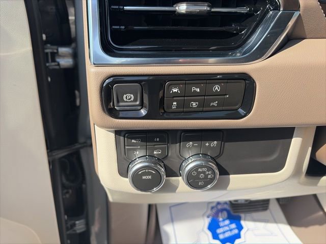 New 2026 GMC Yukon XL Denali w/ Sun & Power Step Package image 19