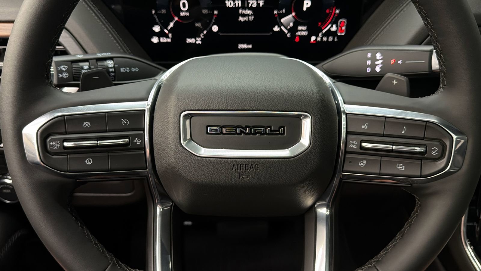 Used 2026 GMC Yukon Denali w/ Sun & Power Step Package AWD/4WD image 25