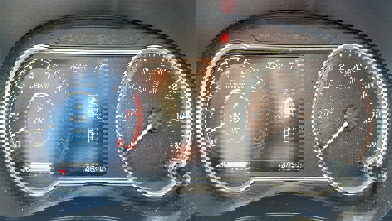 Used 2020 Nissan Versa SV image 11