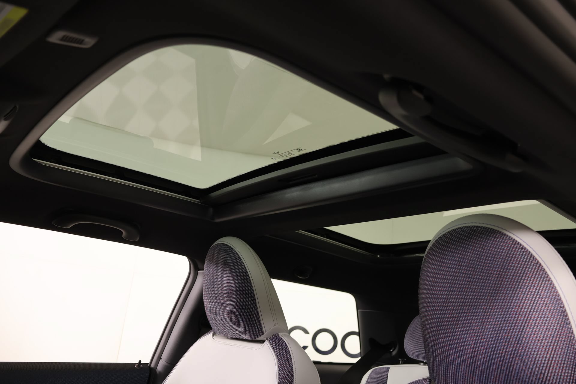 New 2026 MINI Cooper 2-Door Hardtop FWD image 13