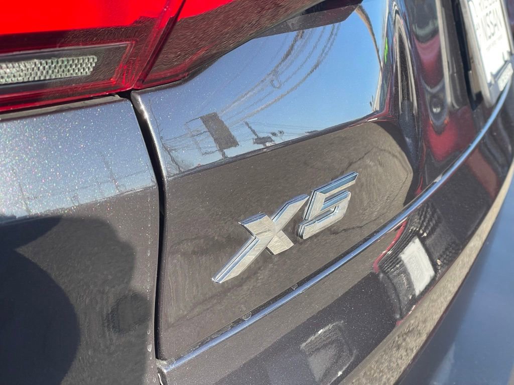 Used 2022 BMW X5 xDrive40i w/ Premium Package AWD/4WD image 28
