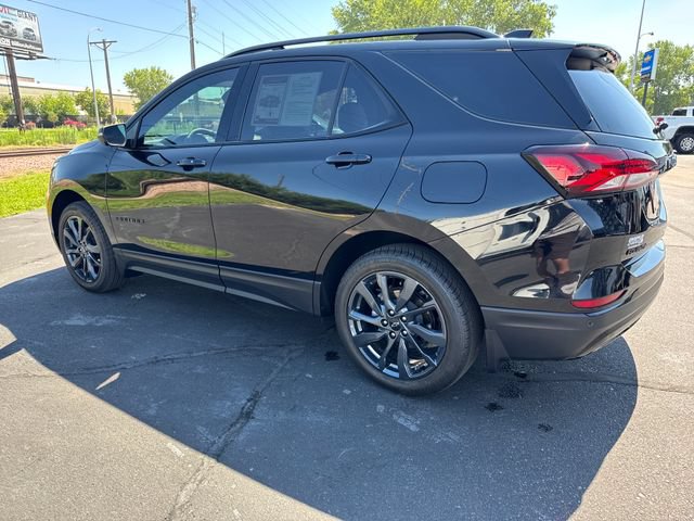 Used 2024 Chevrolet Equinox RS w/ RS Leather Package AWD/4WD image 3