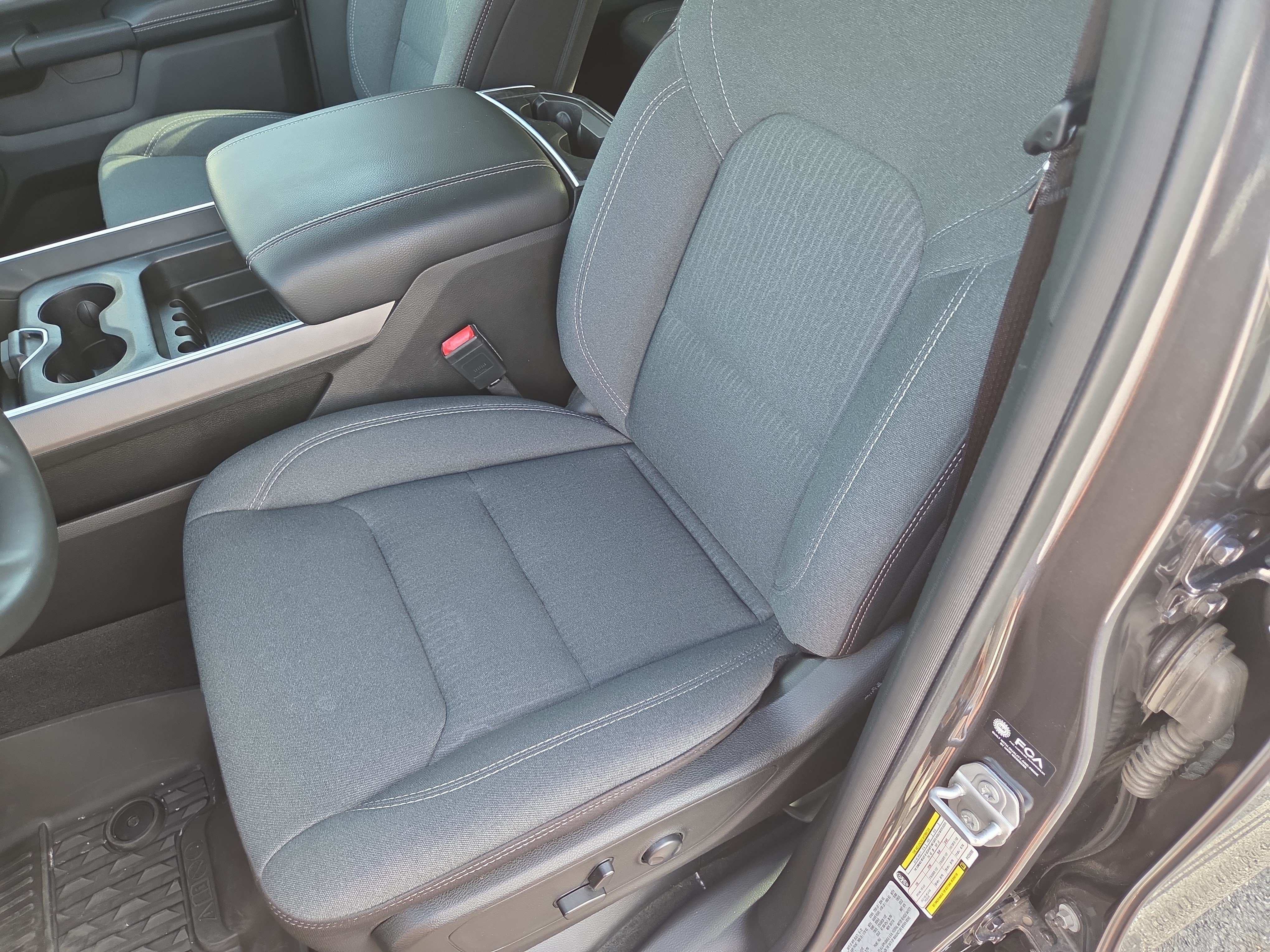 Certified 2022 RAM 1500 Big Horn AWD/4WD image 14
