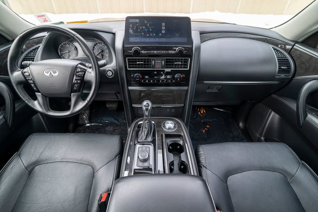 Used 2024 INFINITI QX80 Luxe image 10
