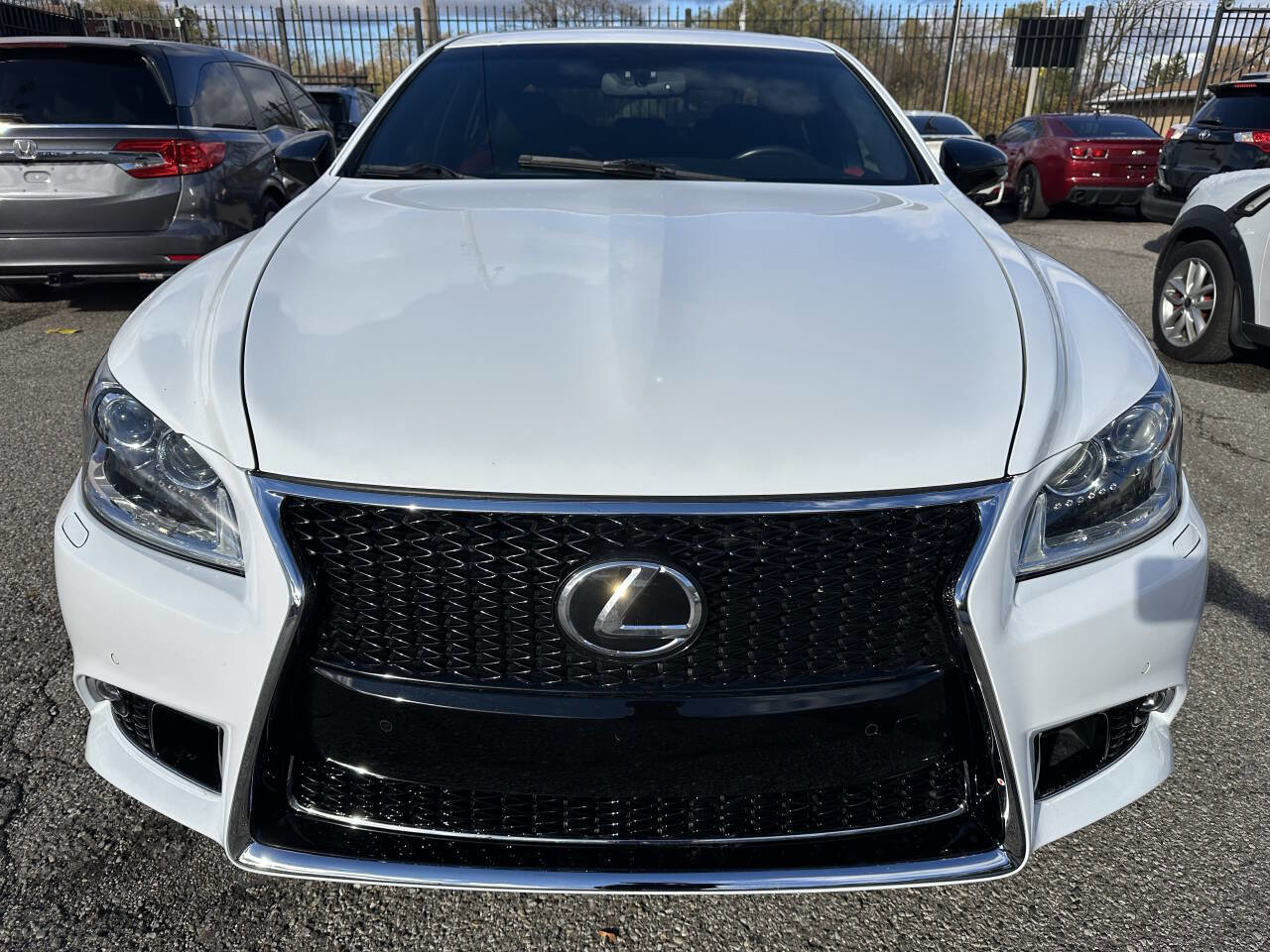 Used 2015 Lexus LS 460 AWD image 2