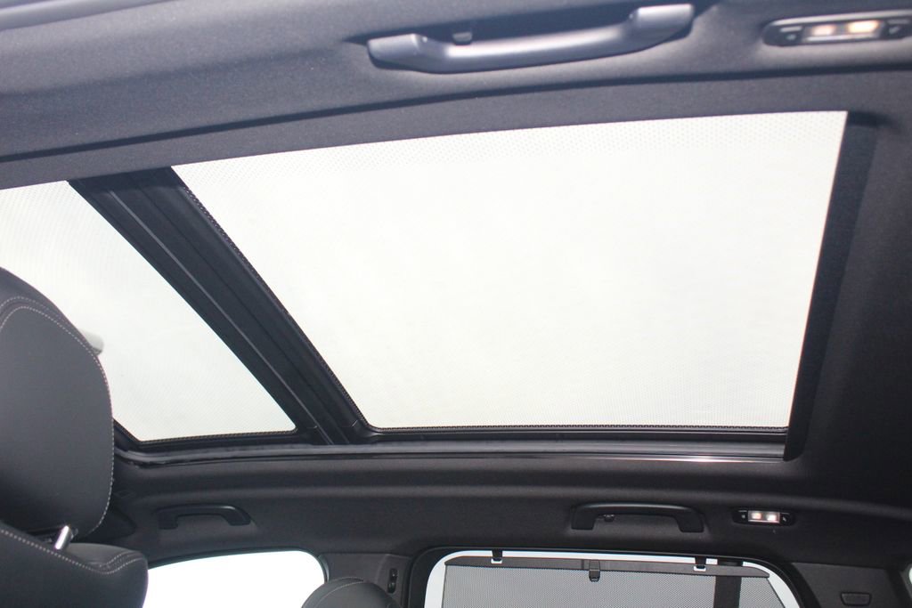 New 2026 BMW X5 xDrive50e image 23