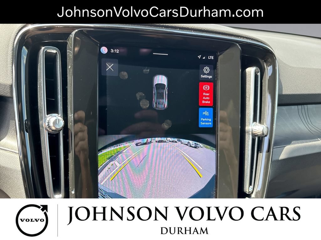 Used 2023 Volvo C40 Recharge Core AWD/4WD image 25