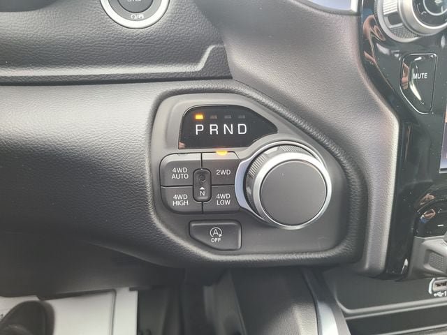 New 2026 RAM 1500 Big Horn AWD/4WD image 13
