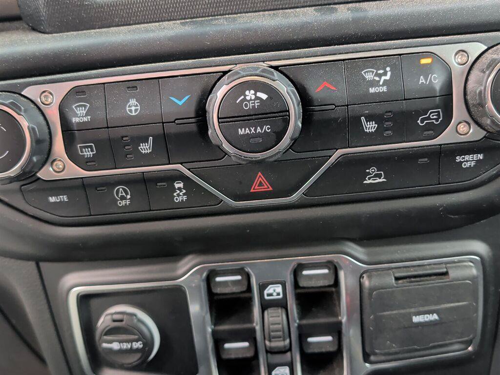 Used 2022 Jeep Gladiator Sport AWD/4WD image 22