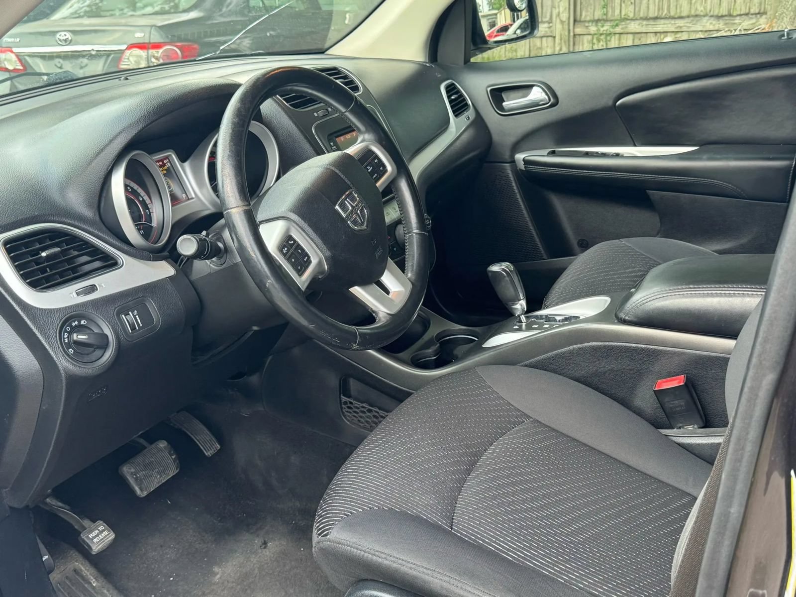 Used 2018 Dodge Journey SE w/ Popular Equipment Group FWD image 16