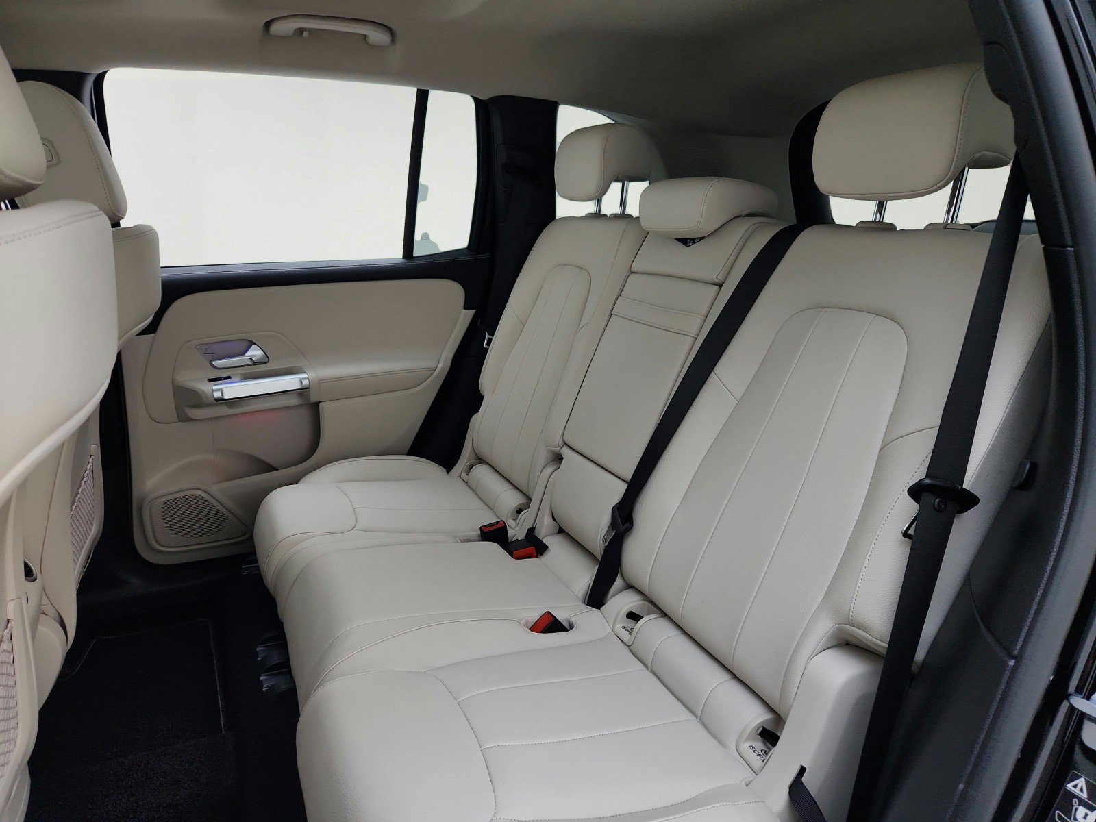 Used 2023 Mercedes-Benz GLB 250 image 27