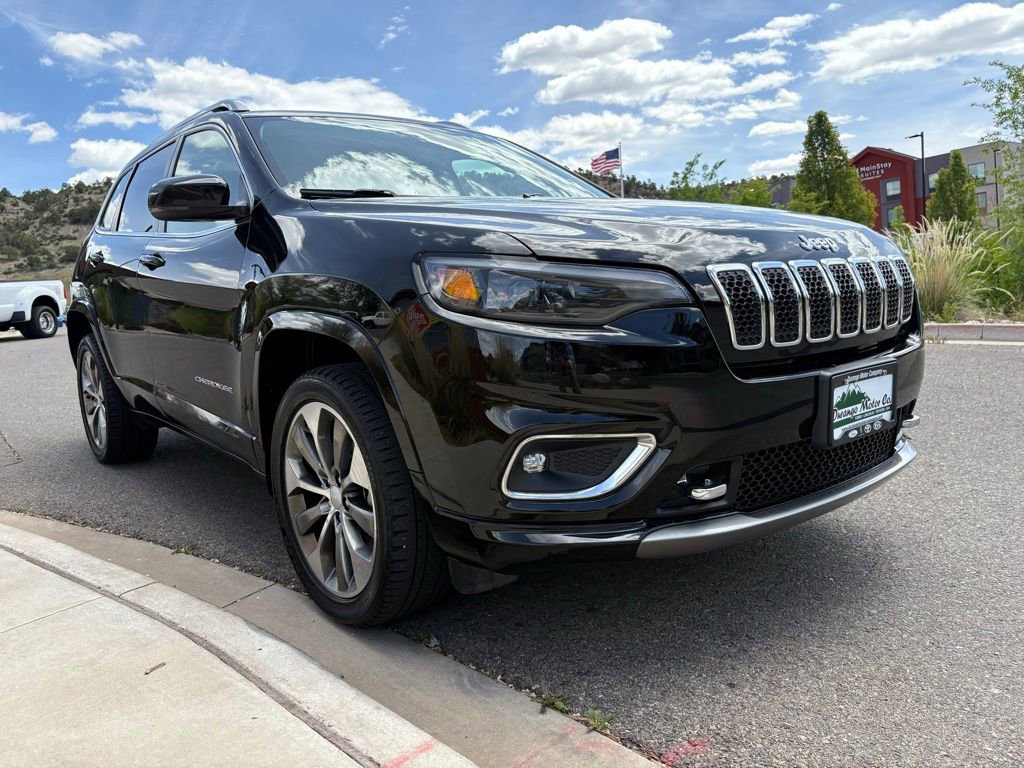 Used 2019 Jeep Cherokee Overland w/ Trailer Tow Group AWD/4WD image 11