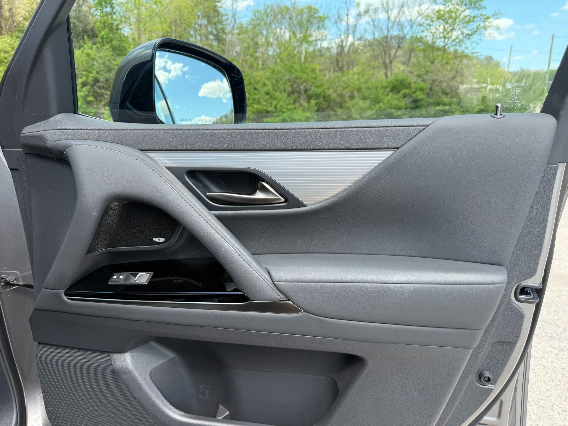 Used 2024 Lexus LX 600 F Sport image 21