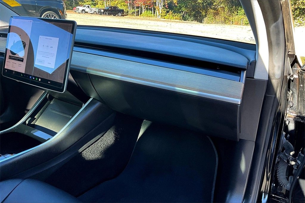 Used 2019 Tesla Model 3 Long Range image 22