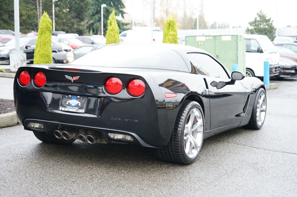 Used 2013 Chevrolet Corvette Coupe image 8