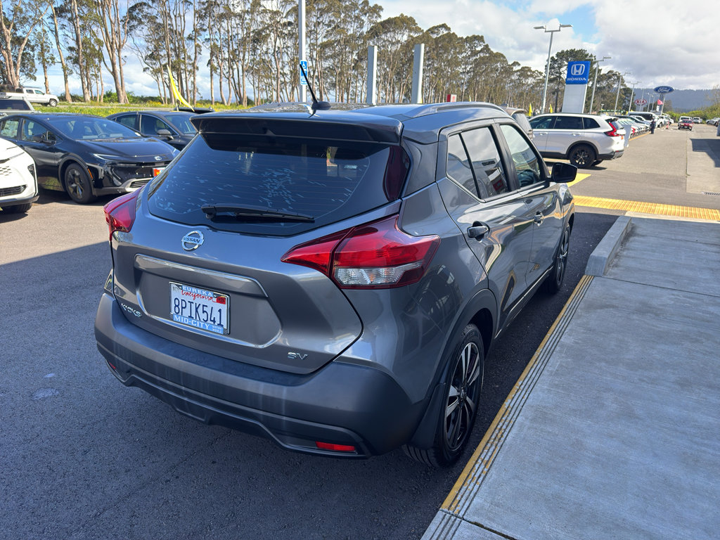Used 2018 Nissan Kicks SV image 13