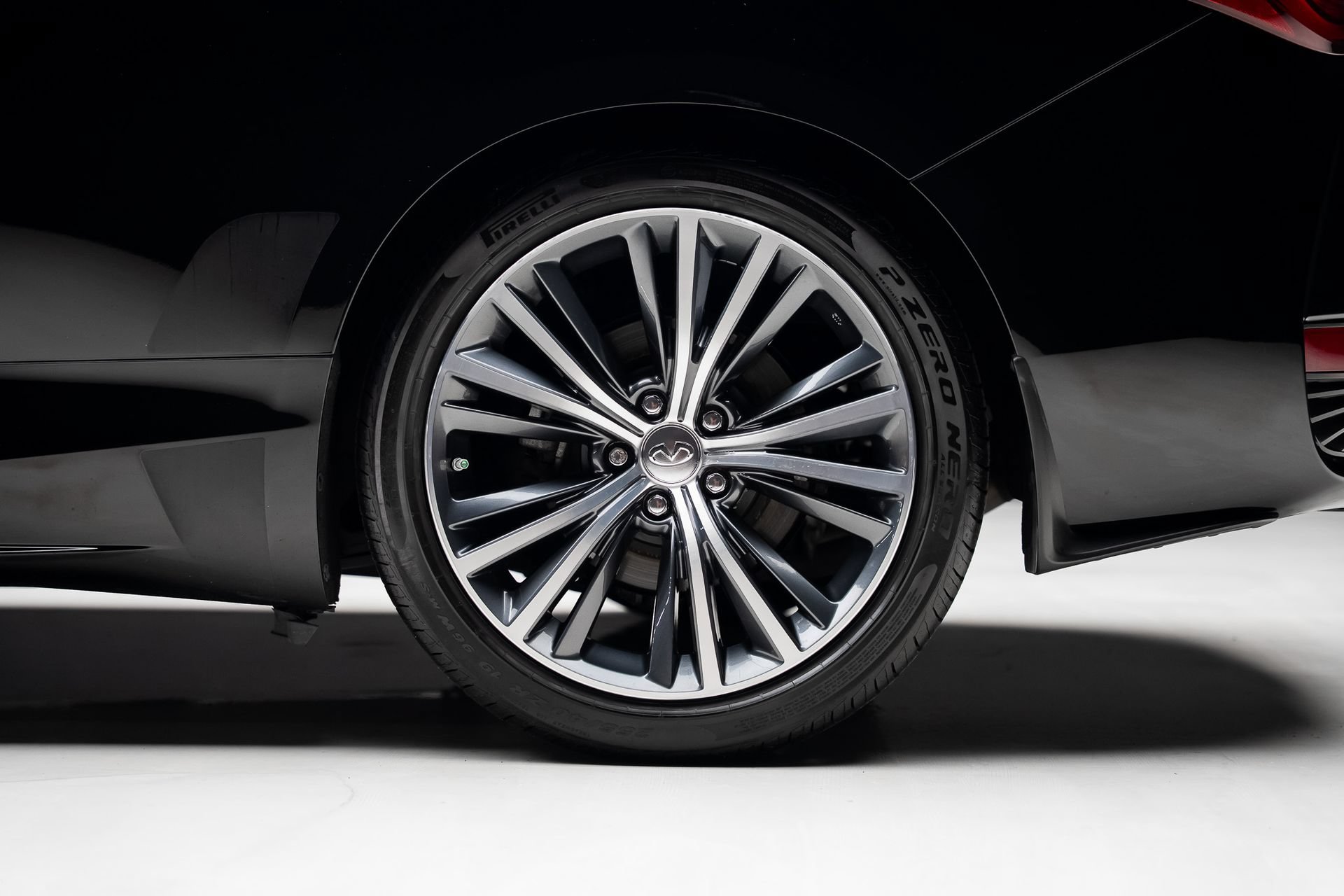 Used 2019 INFINITI Q60 3.0t Luxe AWD/4WD image 21