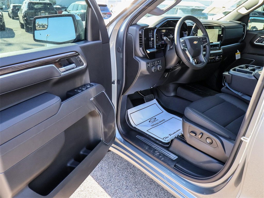 New 2026 Chevrolet Silverado 1500 LT w/ LPO, Dark Essentials Package image 26