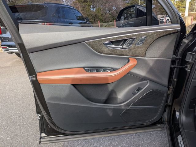 Used 2022 Audi Q7 3.0T Prestige image 11