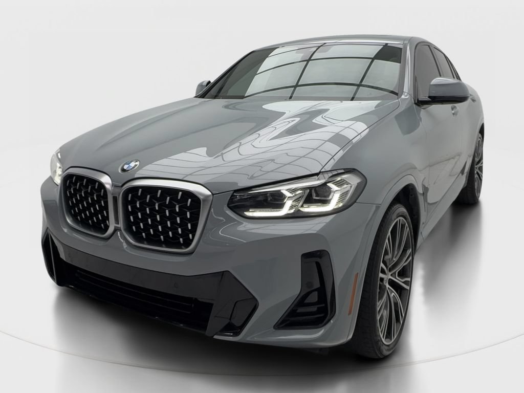 Used 2022 BMW X4 xDrive30i w/ M Sport Package 2 AWD/4WD image 4