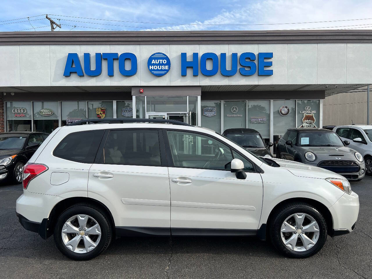 Used 2015 Subaru Forester 2.5i Premium w/ All-Weather Package AWD/4WD image 9