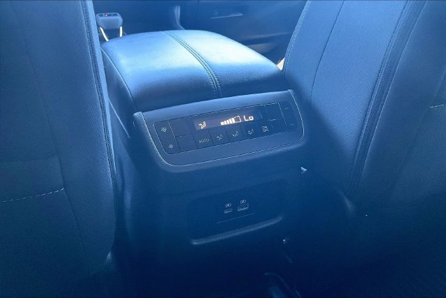 Used 2025 Nissan Pathfinder SV AWD/4WD image 10