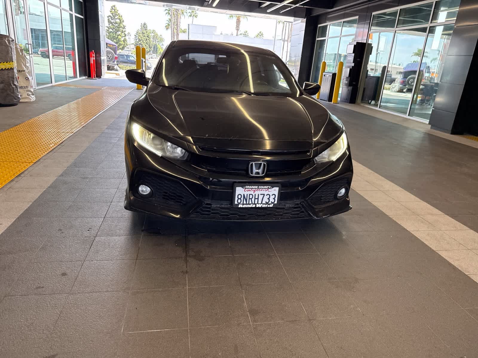 Used 2018 Honda Civic Sport image 2