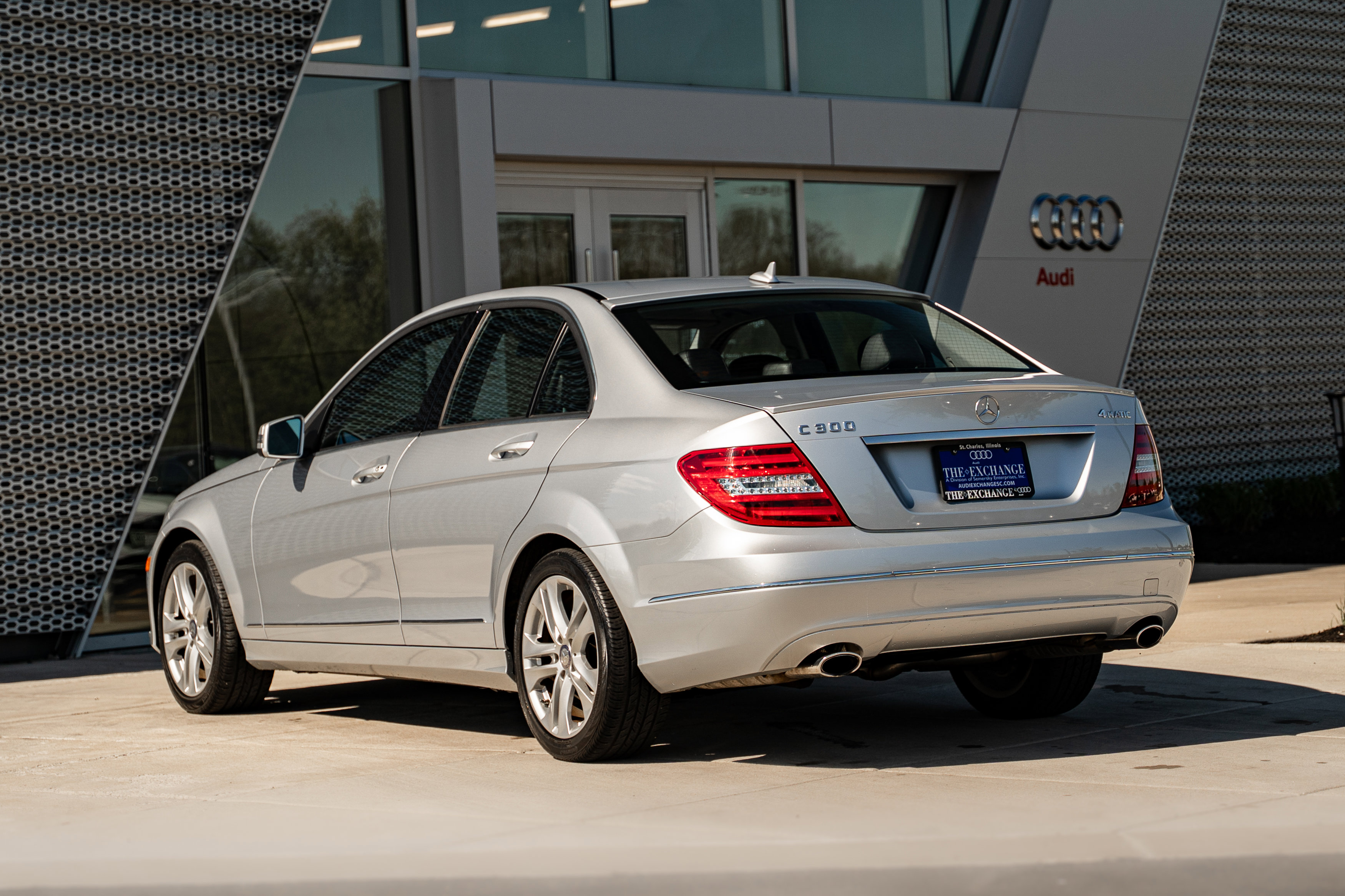 Used 2012 Mercedes-Benz C 300 4MATIC Sedan image 5