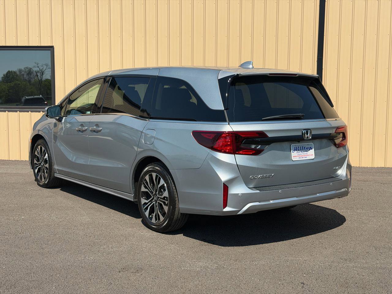 Used 2025 Honda Odyssey Elite image 6