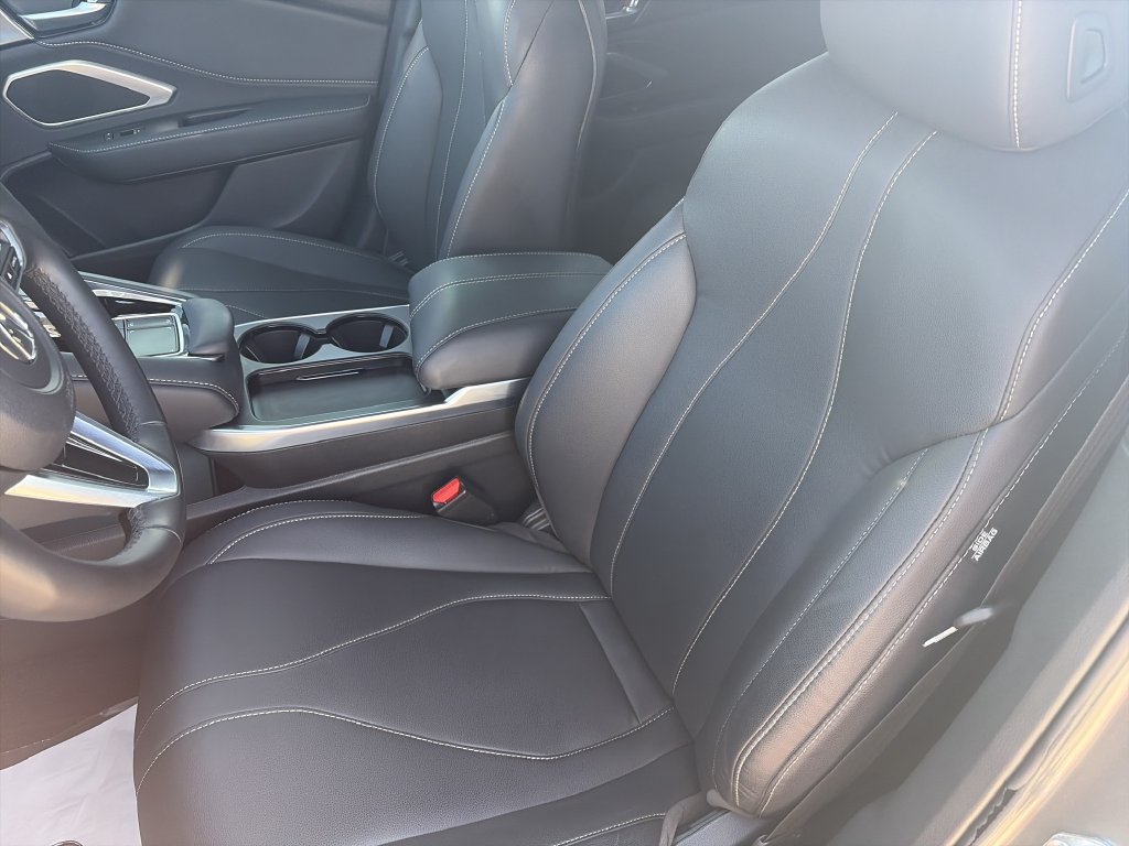 Used 2025 Acura RDX SH-AWD image 11