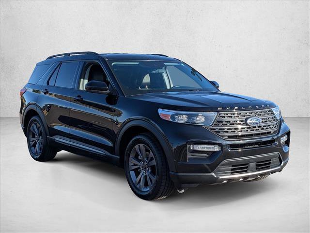 Used 2022 Ford Explorer XLT w/ Equipment Group 202A RWD image 3