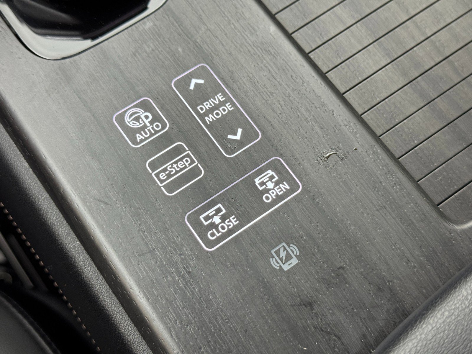 Used 2023 Nissan Ariya Premiere image 30