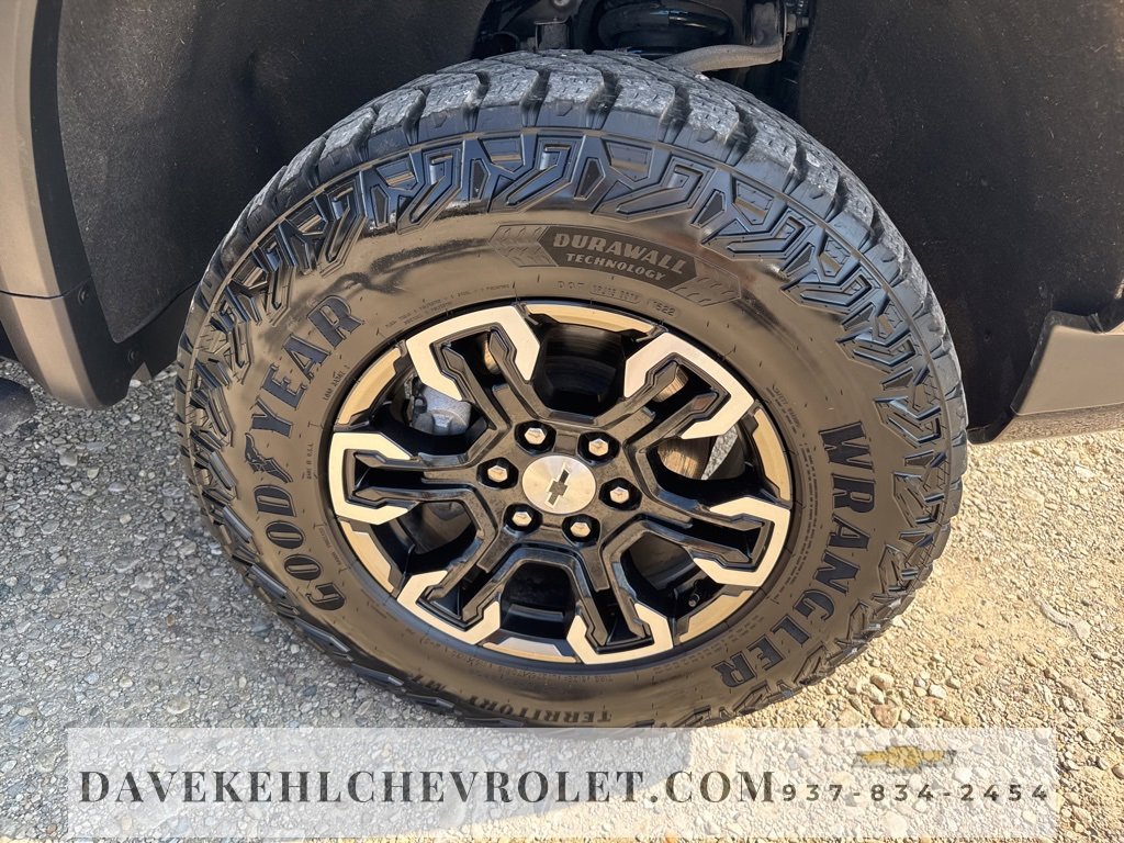 Used 2022 Chevrolet Silverado 1500 ZR2 w/ Technology Package image 42