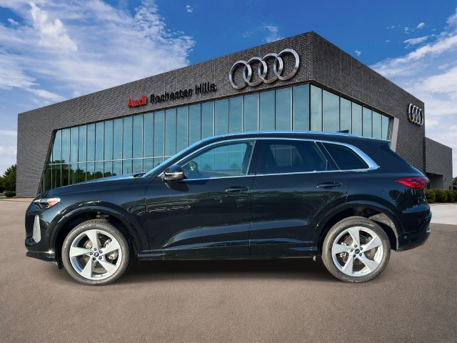 Certified 2025 Audi Q5 Premium Plus AWD/4WD image 2
