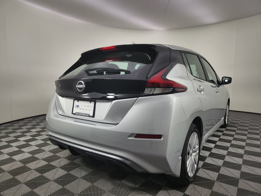 Used 2025 Nissan Leaf S FWD image 5