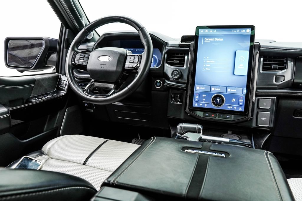 Used 2022 Ford F150 Lightning Platinum image 22