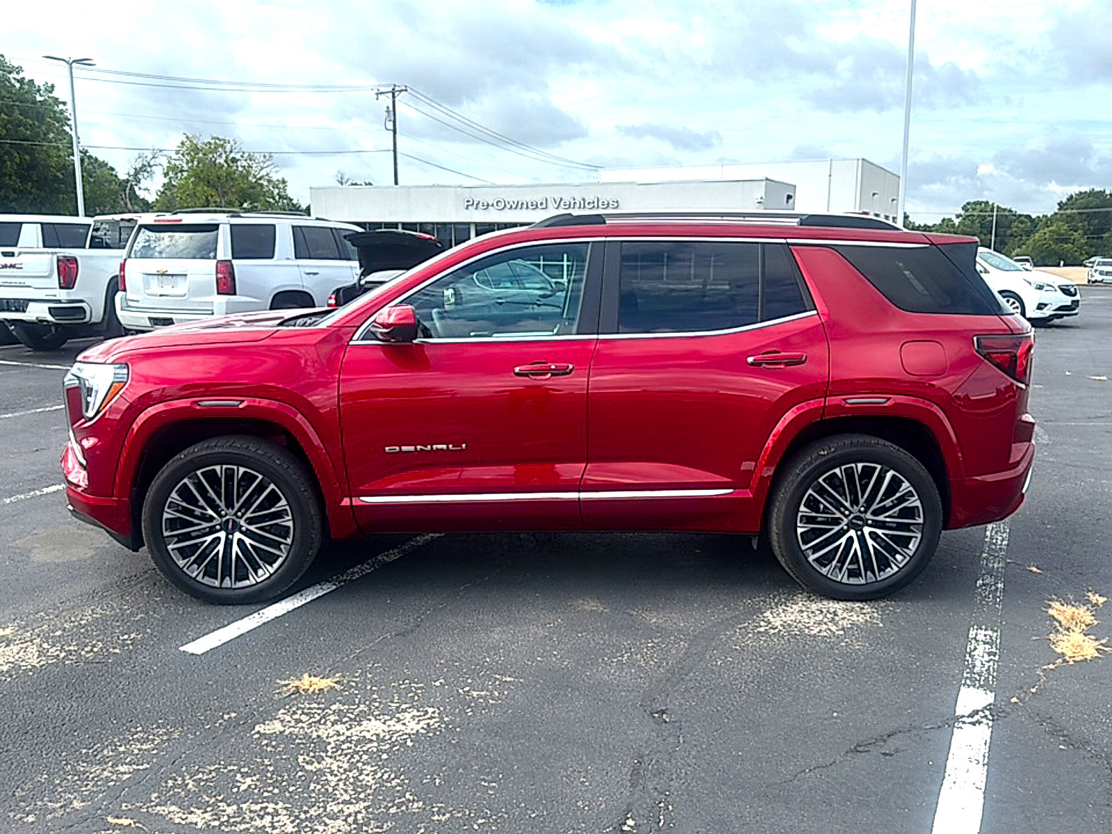 Used 2026 GMC Terrain Denali AWD/4WD image 4