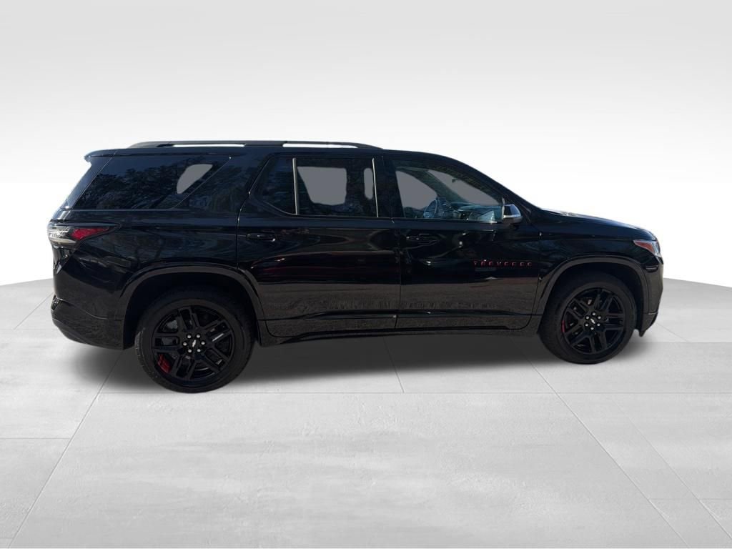 Used 2021 Chevrolet Traverse Premier w/ Redline Edition image 7