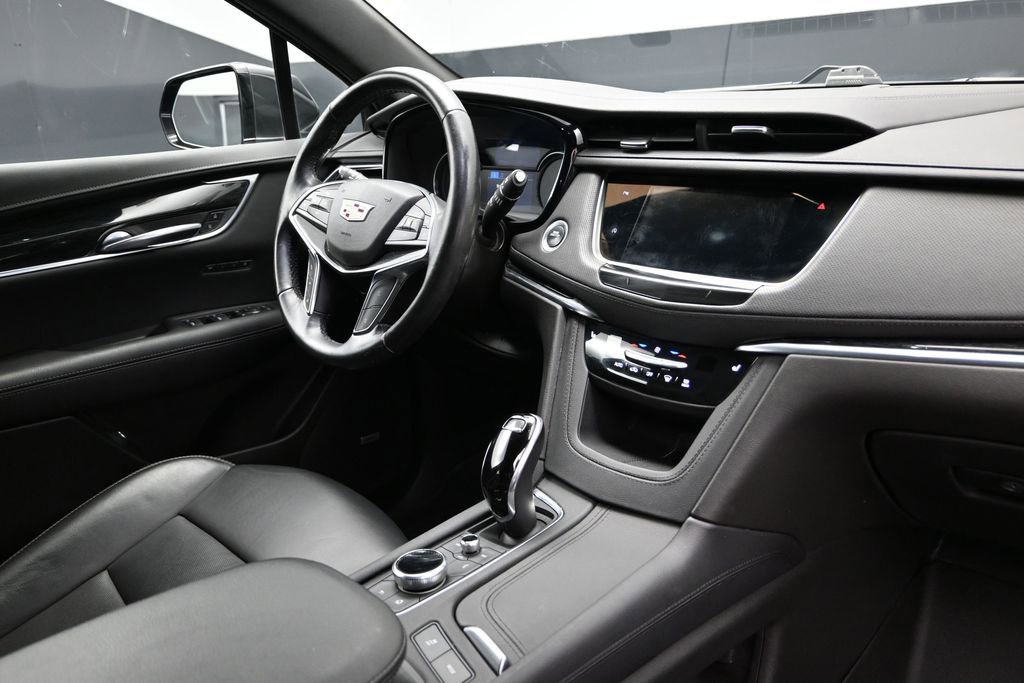 Used 2021 Cadillac XT5 Premium Luxury FWD image 11