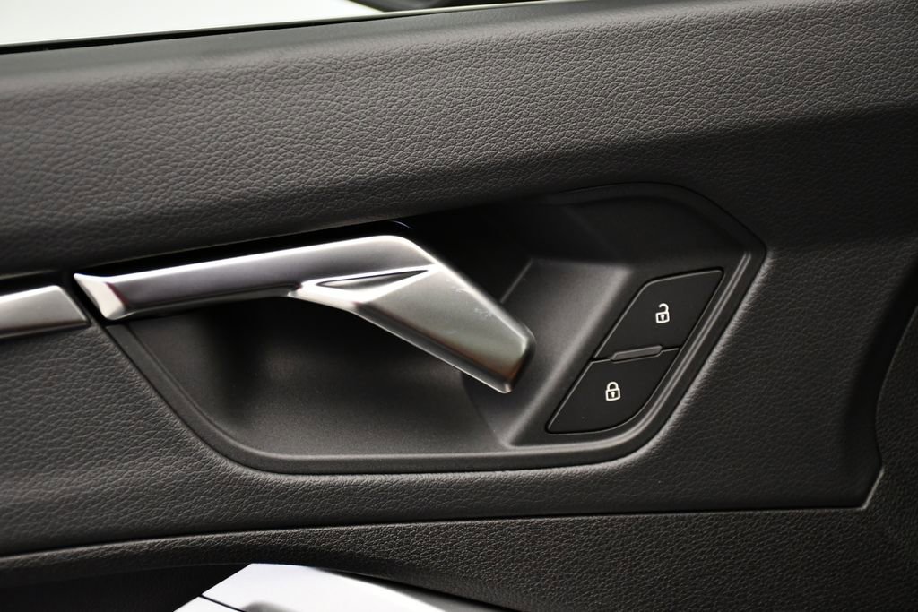 Used 2025 Audi Q3 2.0T Premium w/ Convenience Package image 35