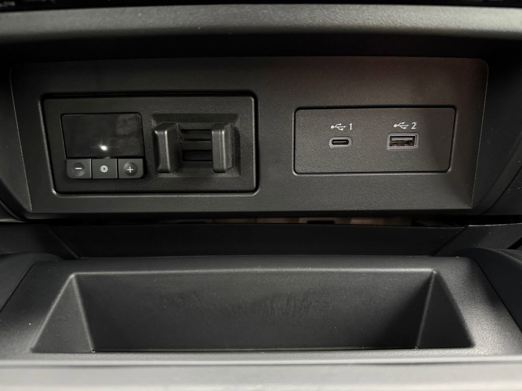 Used 2024 Nissan Titan PRO-4X w/ Pro-4x Utility Package image 29