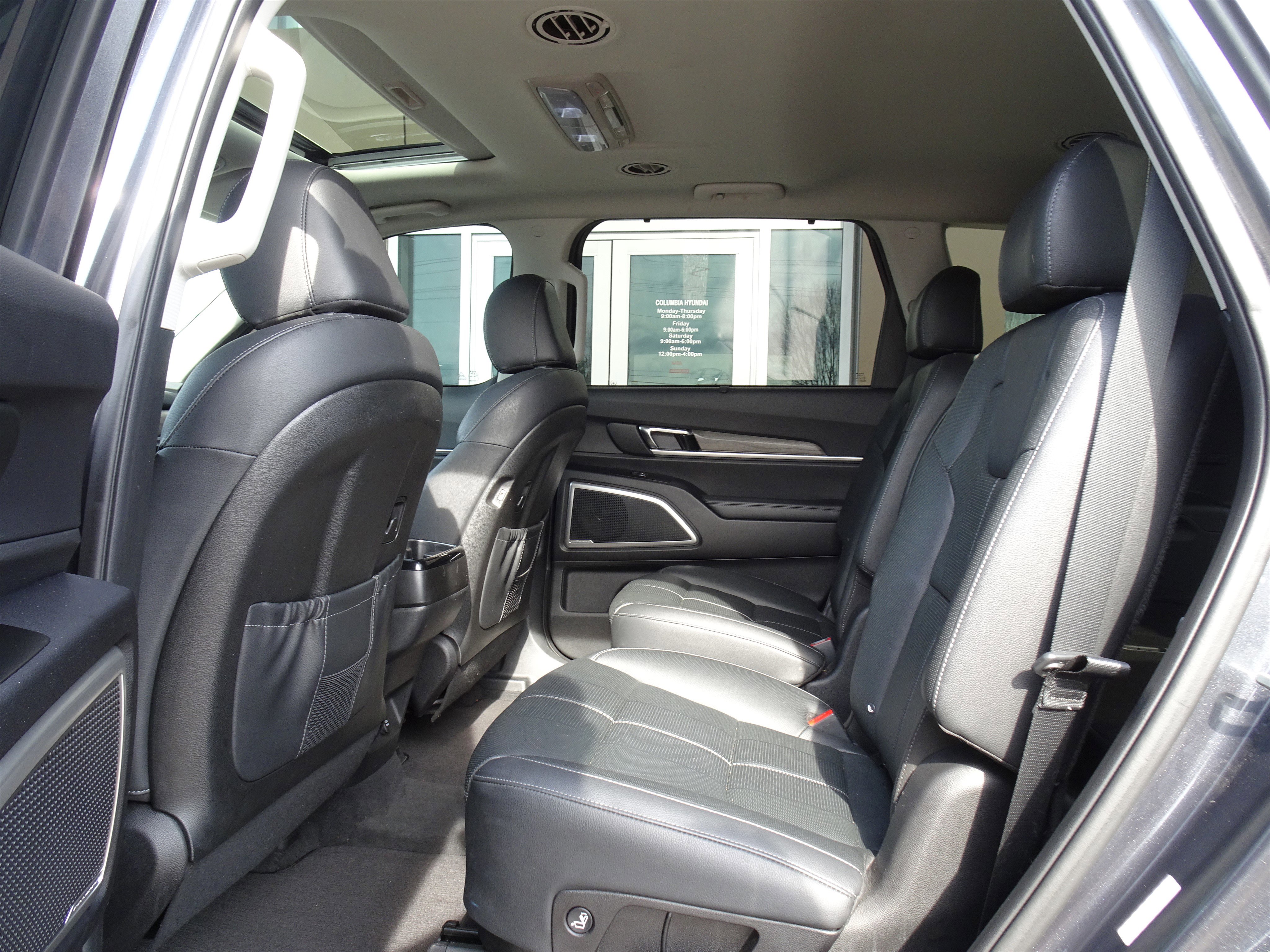 Used 2022 Kia Telluride EX w/ EX Premium Package image 16