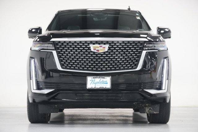 Used 2023 Cadillac Escalade Premium Luxury w/ LPO, Floor Liner Package AWD/4WD image 2