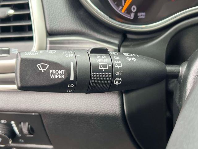 Used 2020 Jeep Grand Cherokee Limited image 21