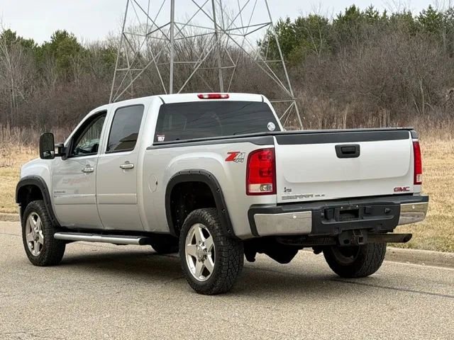 Used 2014 GMC Sierra 2500 SLE w/ HD SLE Premium Package image 4