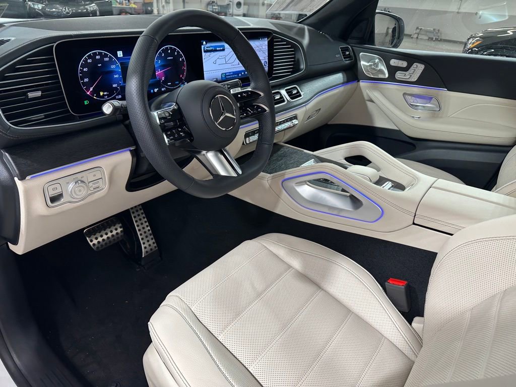 New 2025 Mercedes-Benz GLS 580 4MATIC image 13